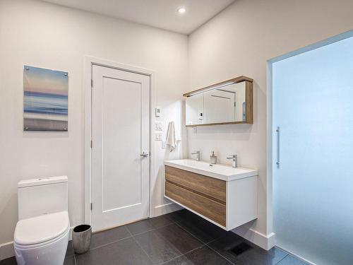 Ensuite bathroom - 952 Rue Ange-Aimé-Lebrun, Beloeil, QC 