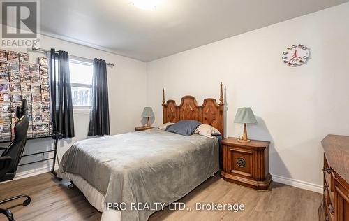 44485 Brandon Road, Huron East, ON - Indoor Photo Showing Bedroom