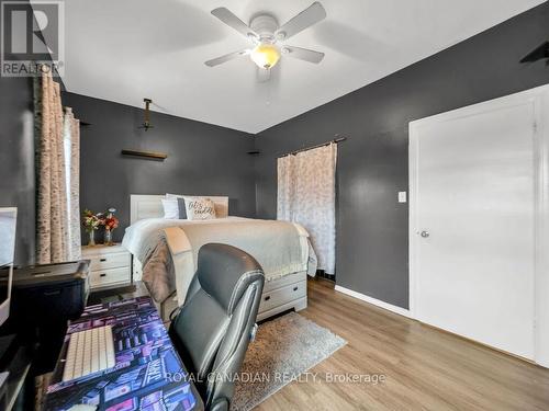 1083 Cannon Street E, Hamilton (Crown Point), ON - Indoor Photo Showing Bedroom