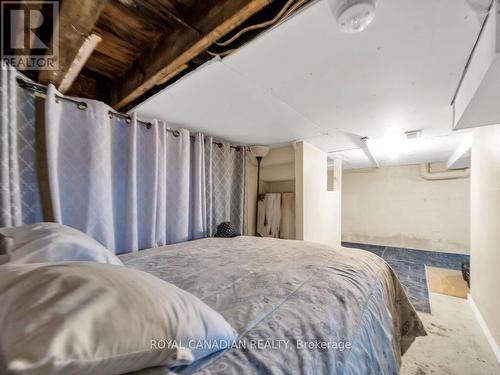 1083 Cannon Street E, Hamilton (Crown Point), ON - Indoor Photo Showing Bedroom