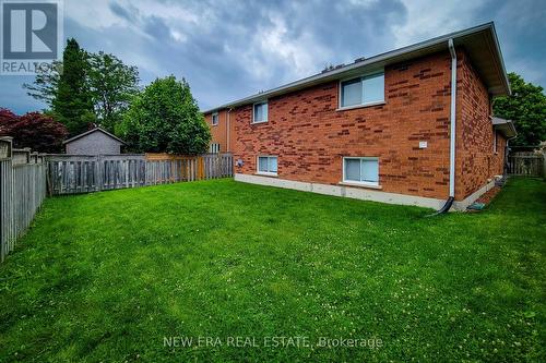 31 Foxmeadow Drive, Hamilton (Stoney Creek), ON - Outdoor