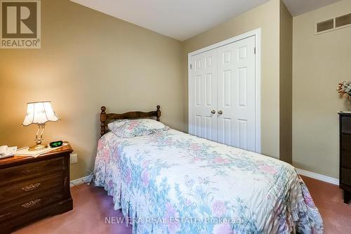 31 Foxmeadow Drive, Hamilton (Stoney Creek), ON - Indoor Photo Showing Bedroom