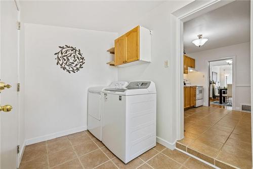 24 Thorndale Street N, Hamilton, ON - Indoor Photo Showing Laundry Room