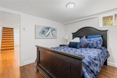 24 Thorndale Street N, Hamilton, ON - Indoor Photo Showing Bedroom