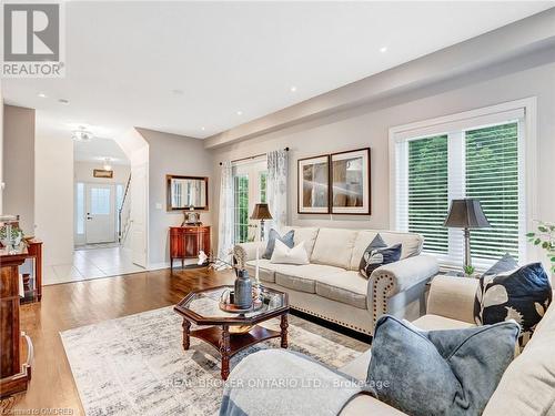 6 - 2229 Walkers Line, Burlington (Rose), ON - Indoor Photo Showing Living Room