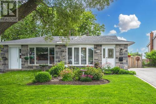 17A Cundles Road E, Barrie (Cundles East), ON - Outdoor With Facade