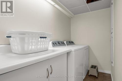 31 Trenholme Crescent, Hamilton (Trenholme), ON - Indoor Photo Showing Laundry Room