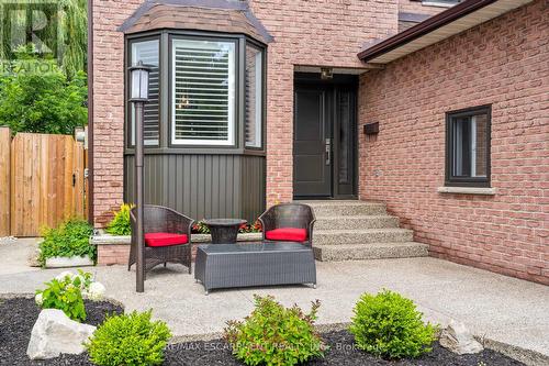 31 Trenholme Crescent, Hamilton (Trenholme), ON - Outdoor