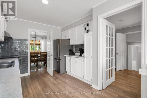 31 Trenholme Crescent, Hamilton (Trenholme), ON - Indoor Photo Showing Kitchen With Double Sink