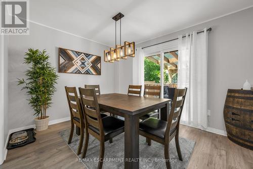 31 Trenholme Crescent, Hamilton (Trenholme), ON - Indoor Photo Showing Dining Room