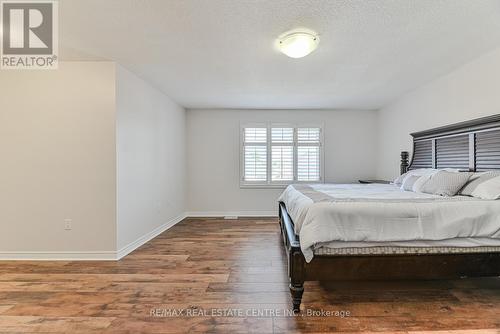 98 Sexton Crescent, Hamilton (Ancaster), ON - Indoor Photo Showing Bedroom