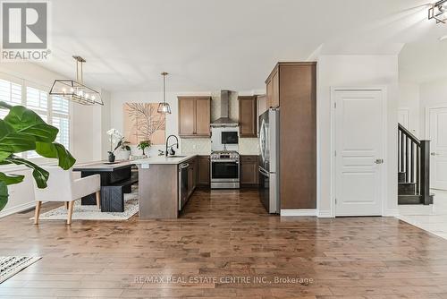 98 Sexton Crescent, Hamilton (Ancaster), ON - Indoor Photo Showing Kitchen With Upgraded Kitchen