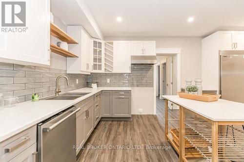 Lower - 69 Mennill Drive, Springwater, ON - Indoor Photo Showing Kitchen With Double Sink With Upgraded Kitchen