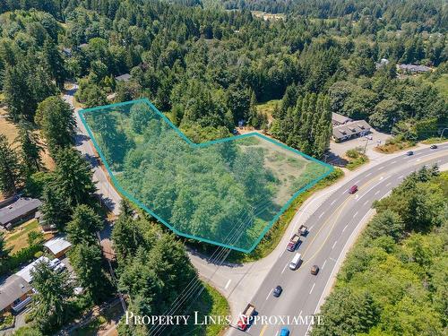 2433 Summerset Rd, Nanoose Bay, BC 