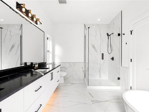 1315 Sandstone Lane, Langford, BC - Indoor Photo Showing Bathroom