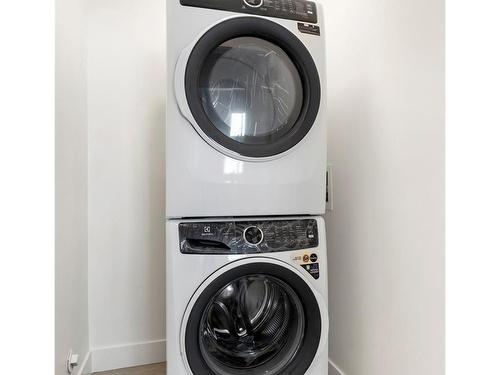 1315 Sandstone Lane, Langford, BC - Indoor Photo Showing Laundry Room