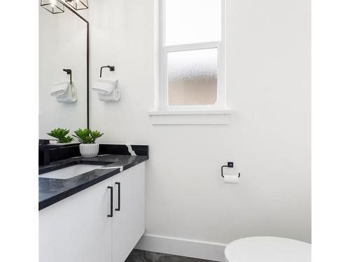 1315 Sandstone Lane, Langford, BC - Indoor Photo Showing Bathroom