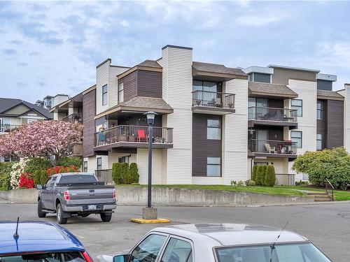 101-585 Dogwood St South, Campbell River, BC - Outdoor