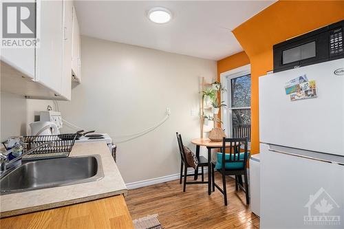 48 Louisa Street, Ottawa, ON - Indoor Photo Showing Kitchen