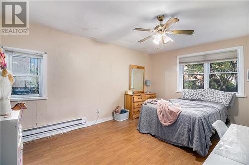 48 Louisa Street, Ottawa, ON - Indoor Photo Showing Bedroom