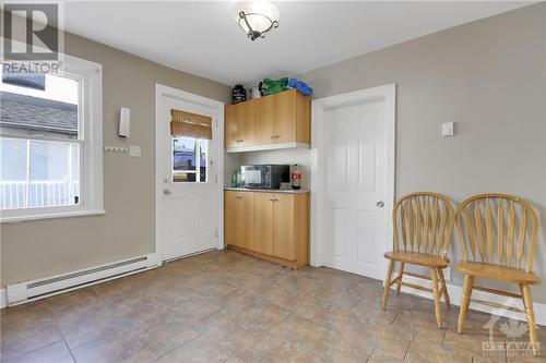 320 Altha Avenue, Ottawa, ON - Indoor Photo Showing Other Room