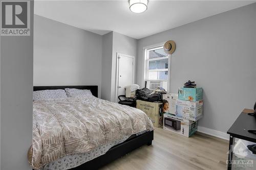 320 Altha Avenue, Ottawa, ON - Indoor Photo Showing Bedroom