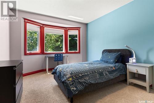 14 Park Bay, Emerald Park, SK - Indoor Photo Showing Bedroom