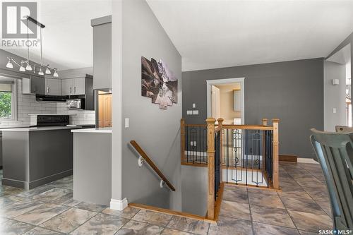 14 Park Bay, Emerald Park, SK - Indoor Photo Showing Kitchen