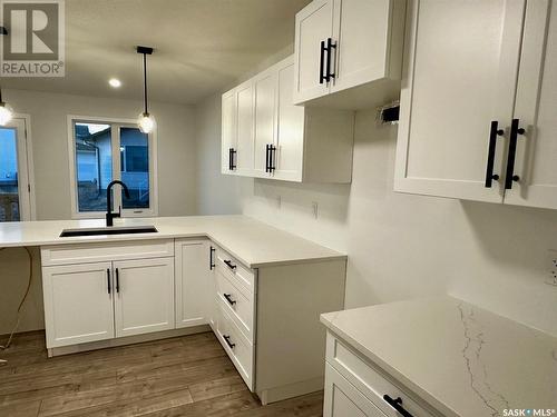 4808 Kaufman Avenue, Regina, SK - Indoor Photo Showing Kitchen