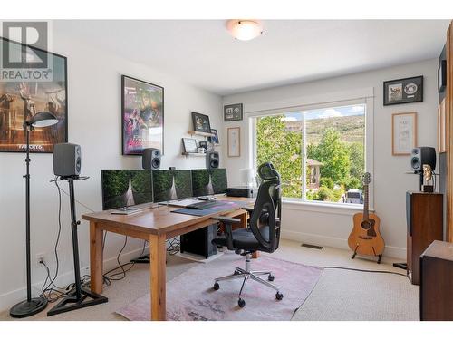 829 Kuipers Crescent, Kelowna, BC - Indoor Photo Showing Office