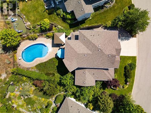 829 Kuipers Crescent, Kelowna, BC - Outdoor With In Ground Pool With View