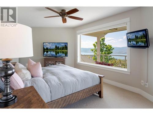 829 Kuipers Crescent, Kelowna, BC - Indoor Photo Showing Bedroom