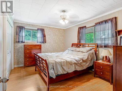 1686 Old Brock Street, Norfolk, ON - Indoor Photo Showing Bedroom