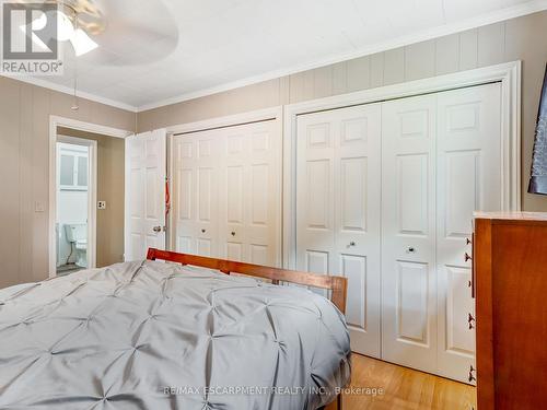 1686 Old Brock Street, Norfolk, ON - Indoor Photo Showing Bedroom