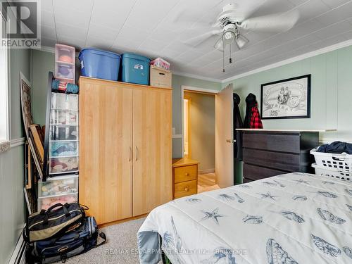 1686 Old Brock Street, Norfolk, ON - Indoor Photo Showing Bedroom