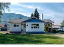 755 9Th Avenue, Montrose, BC  - Outdoor 