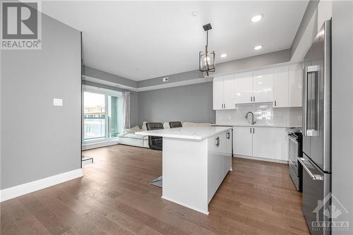 615 Longfields Drive Unit#203, Ottawa, ON - Indoor Photo Showing Kitchen With Upgraded Kitchen