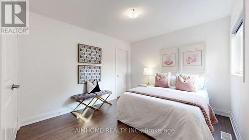 23 Snap Dragon Trail, East Gwillimbury, ON - Indoor Photo Showing Bedroom