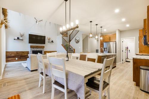 148 Plateau Place, Cranbrook, BC - Indoor Photo Showing Dining Room