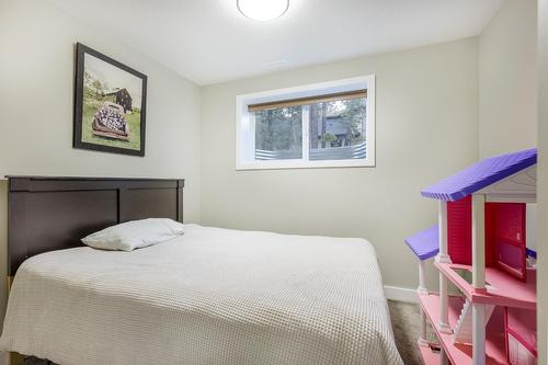 148 Plateau Place, Cranbrook, BC - Indoor Photo Showing Bedroom