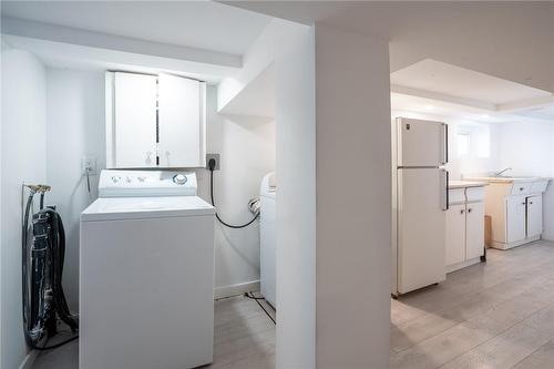 56 Cambridge Avenue, Hamilton, ON - Indoor Photo Showing Laundry Room