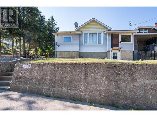 1880 Oak  Street, Trail, BC - Outdoor