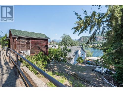 1880 Oak  Street, Trail, BC - Outdoor