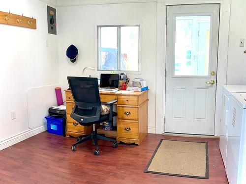 4893 Poplar Rd, Kamloops, BC - Indoor Photo Showing Office