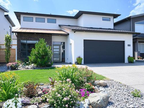 1351 Kinross Place, Kamloops, BC - Outdoor