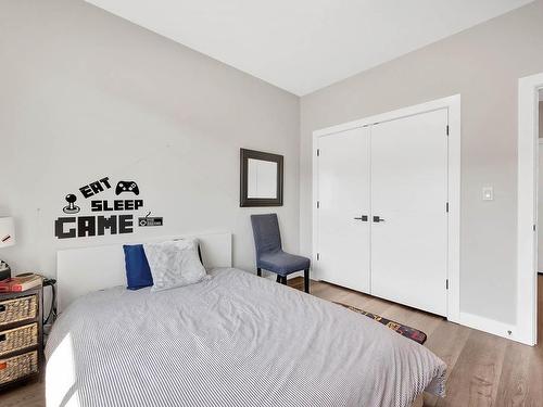 1351 Kinross Place, Kamloops, BC - Indoor Photo Showing Bedroom