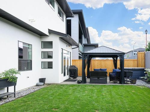 1351 Kinross Place, Kamloops, BC - Outdoor With Exterior