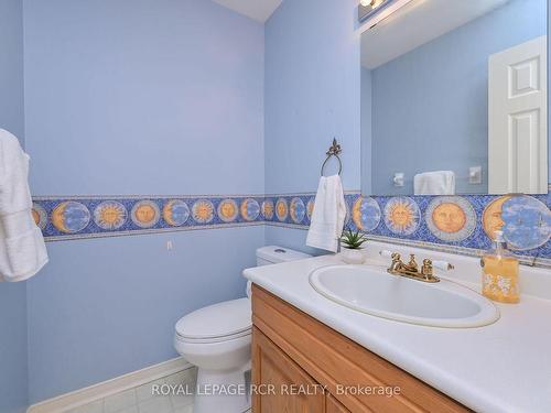 210 Green Briar Rd, New Tecumseth, ON - Indoor Photo Showing Bathroom