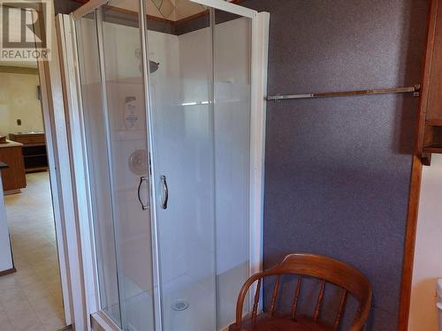 2621 5Th Street, Keremeos, BC - Indoor Photo Showing Bathroom