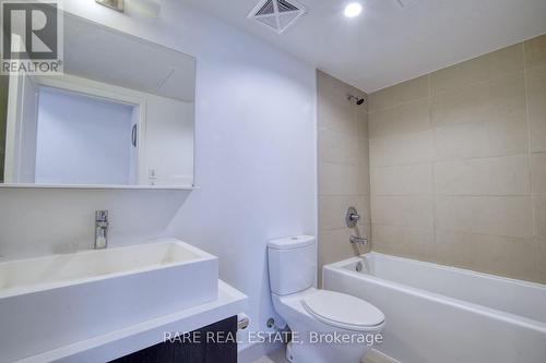 2801 - 65 St Mary Street, Toronto (Bay Street Corridor), ON - Indoor Photo Showing Bathroom